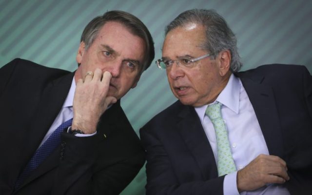 Presidente sanciona Orçamento de 2022, com vetos