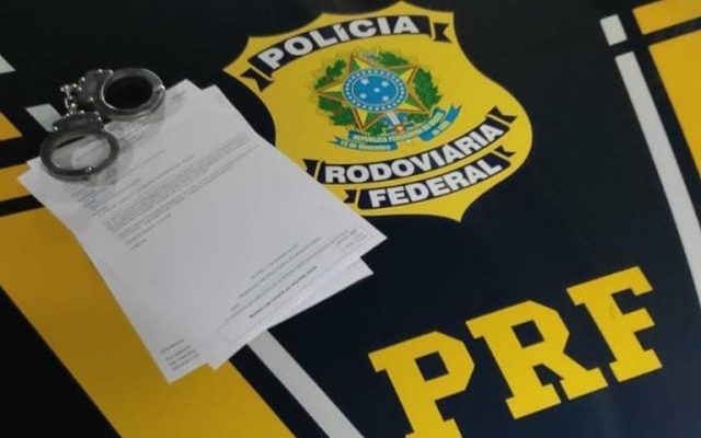 PRF prende dois homens por descumprimento de regime prisional em Boa vista