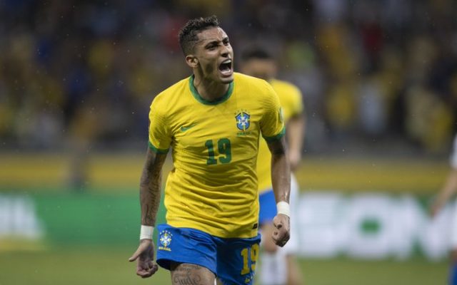 Brasil goleia o Paraguai nas Eliminatórias