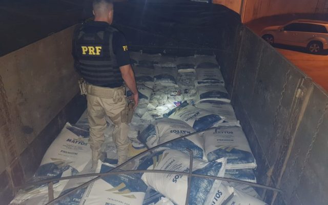 PRF apreende carregamento com 7 toneladas de minério ilegal em Roraima