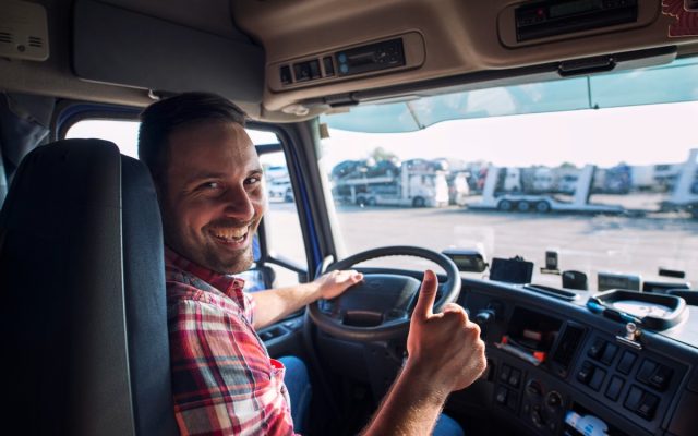 Motorista de caminhão, repositor e mais: Sine em RR oferta 101 vagas de emprego nesta segunda-feira (18)