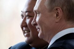 Rússia, China e Coreia do Norte Propõem Exercícios Navais Conjuntos, Desafiando Tradições Geopolíticas