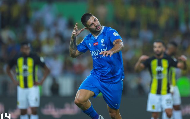 Mitrovic Brilha com Hat-Trick e Lidera Espetacular Virada do Al Hilal contra o Al-Ittihad