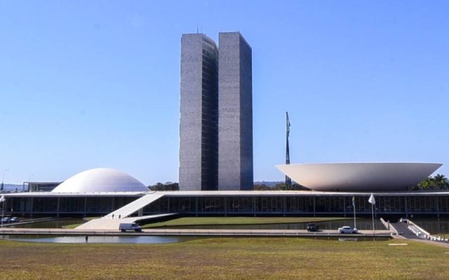 Parlamentares discutem desenvolvimento amazônico em evento na Câmara dos Deputados