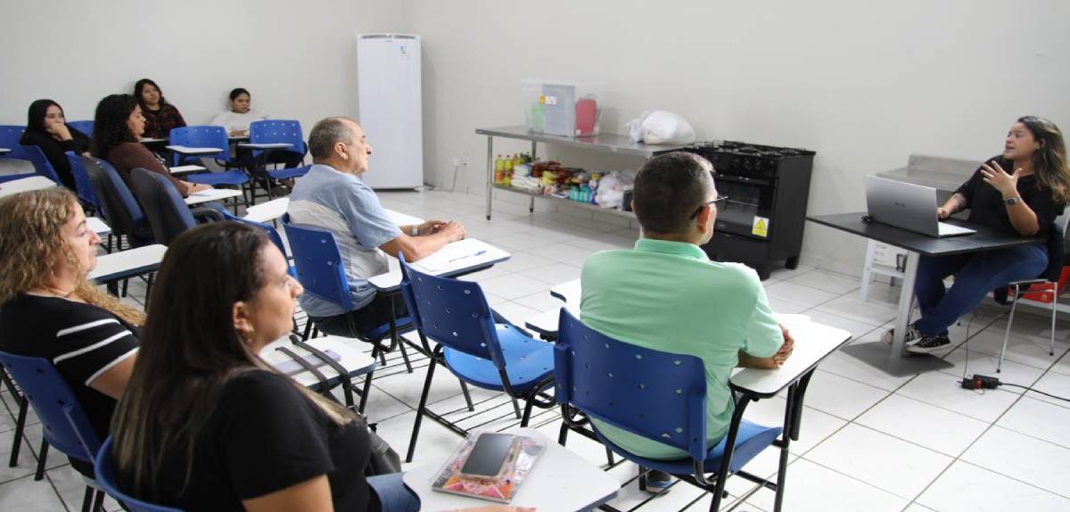 Curso de pão caseiro recheado da Escolegis aborda preparo, marketing e técnicas de venda