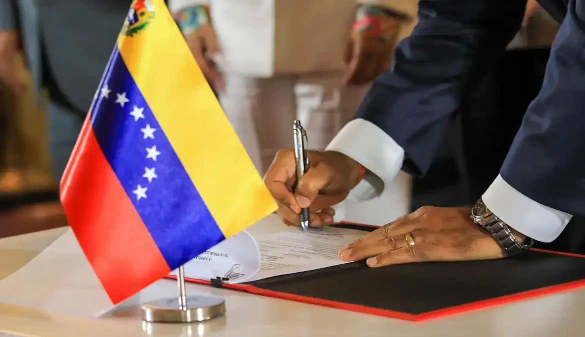 A sete dias da eleição, pesquisas divergem sobre resultado na Venezuela