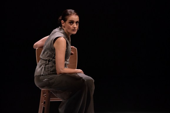 Espetáculo “Eu de você” com Denise Fraga é um dos destaques da programação no Teatro Municipal