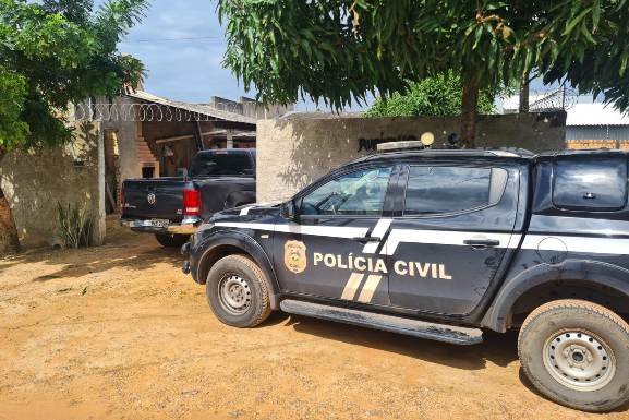 Polícia Civil cumpre mandado de busca e apreensão de veículo obtido por estelionato contra idoso