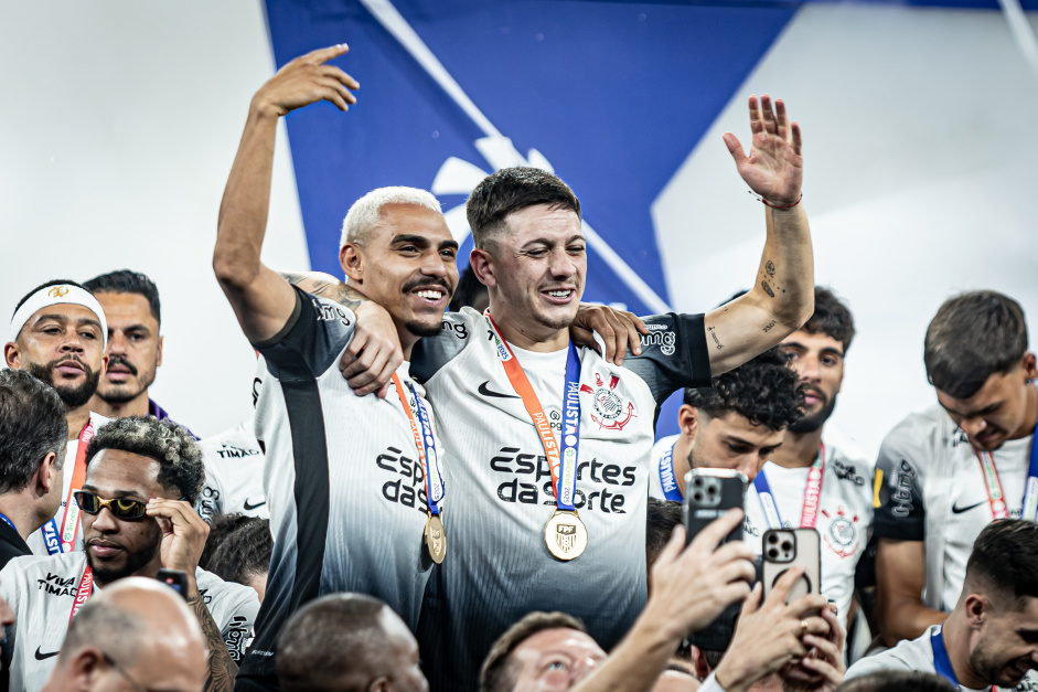 Corinthians volta a ser campeão depois de seis anos