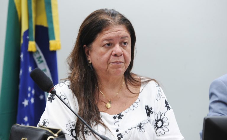 Comissão aprova regras para a inclusão de pessoas neurodivergentes