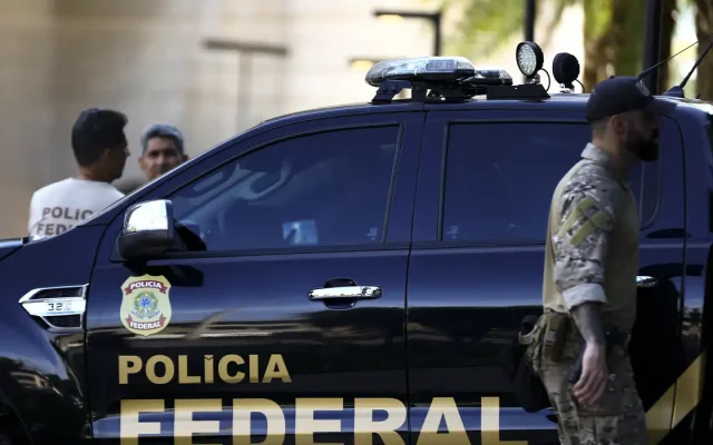 Operação da PF investiga evasão de divisas e lavagem de dinheiro