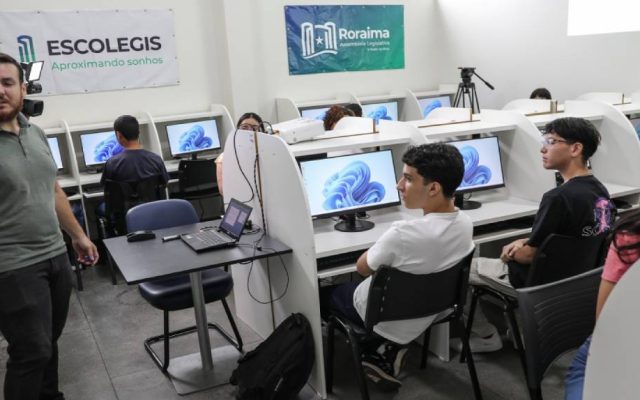 DO BÁSICO AO AVANÇADO <br> Escolegis lança 120 novas vagas para cursos de informática