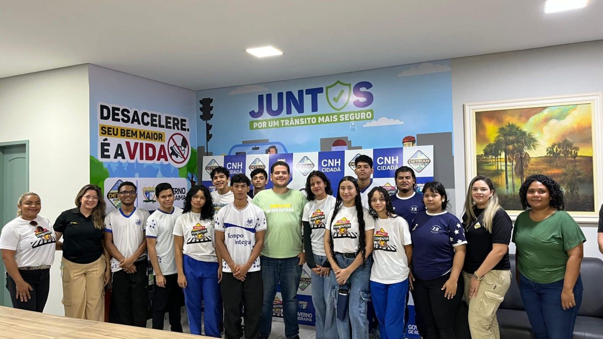 Projeto Jovem Condutor leva estudantes à sede do Detran-RR para conhecer rotina de agentes
