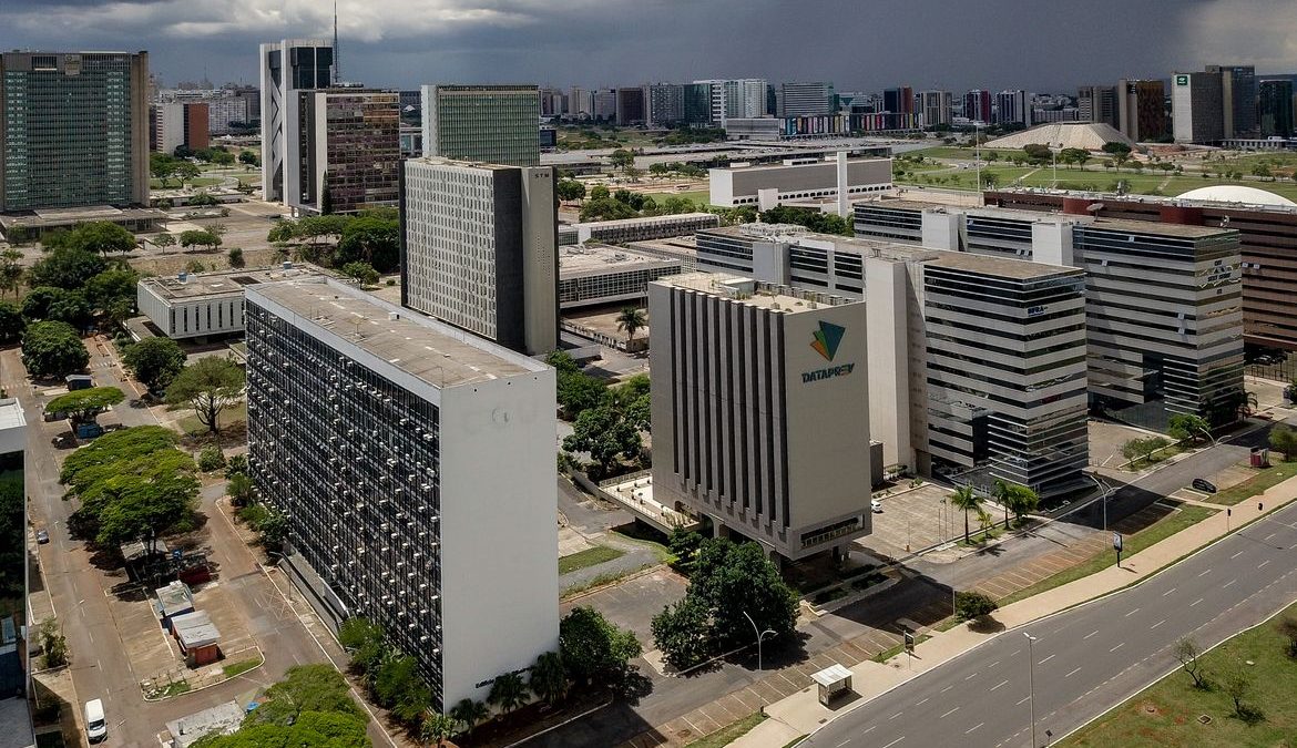 CGU abre 40 processos sobre descontos ilegais em pensões do INSS