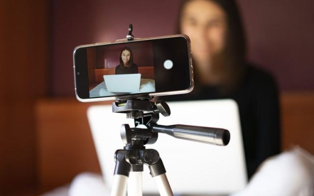 Grupo de trabalho debate atuação de influenciadores mirins e riscos de trabalho infantil digital