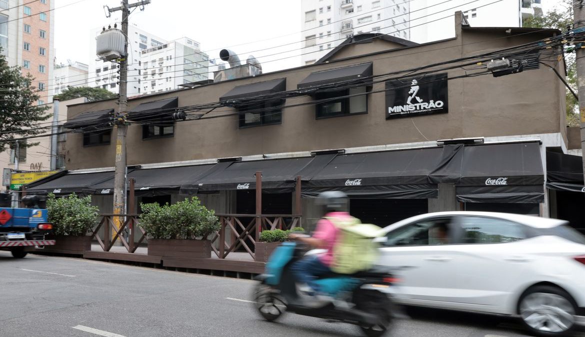 SP tem 6 estabelecimentos fechados por suspeita de bebida adulterada
