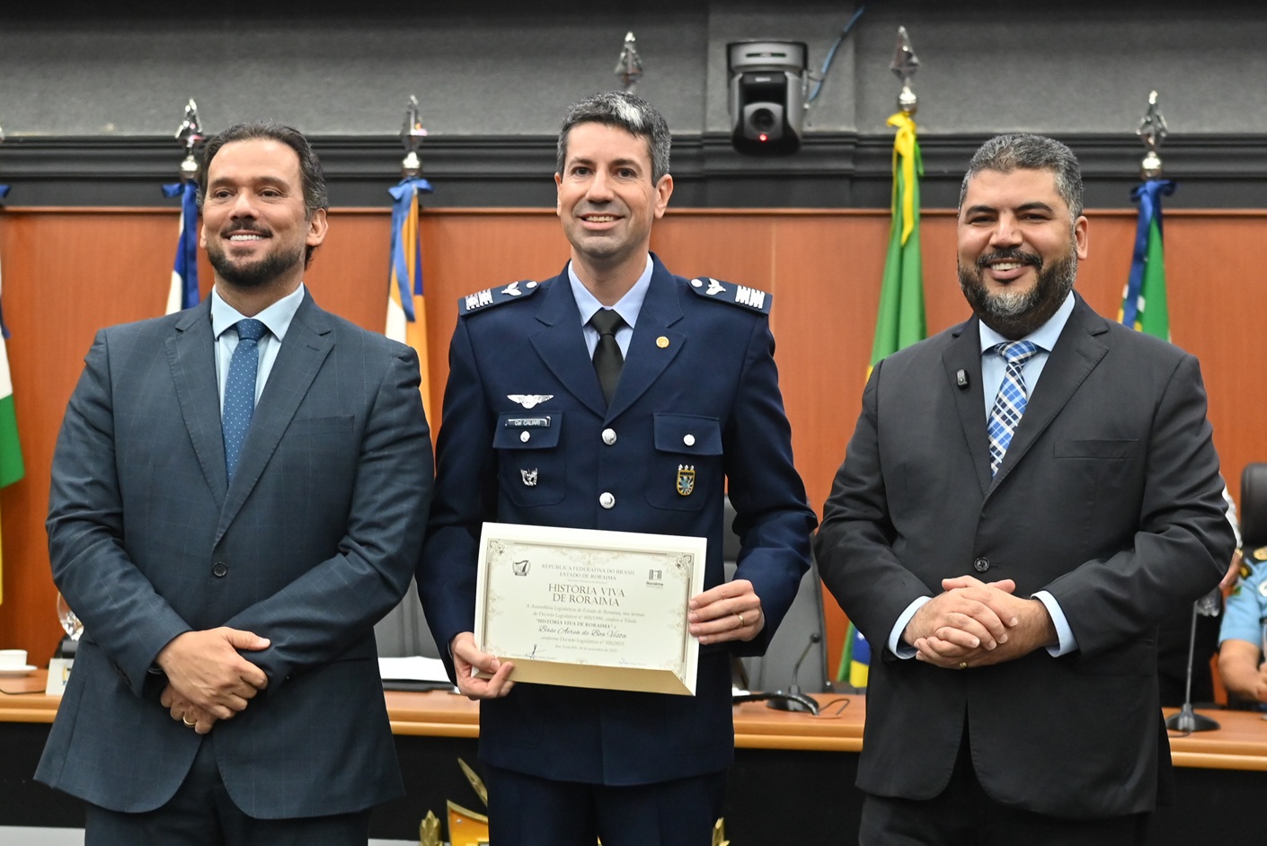 HOMENAGEM MILITAR