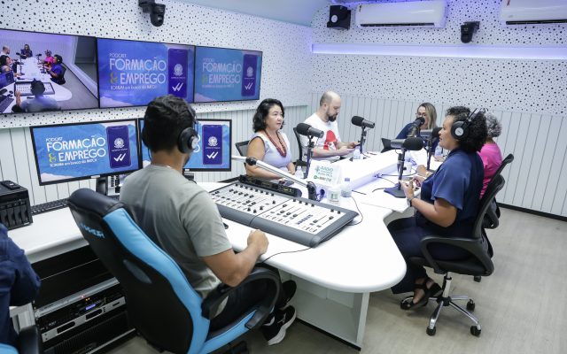 FORMAÇÃO E EMPREGO