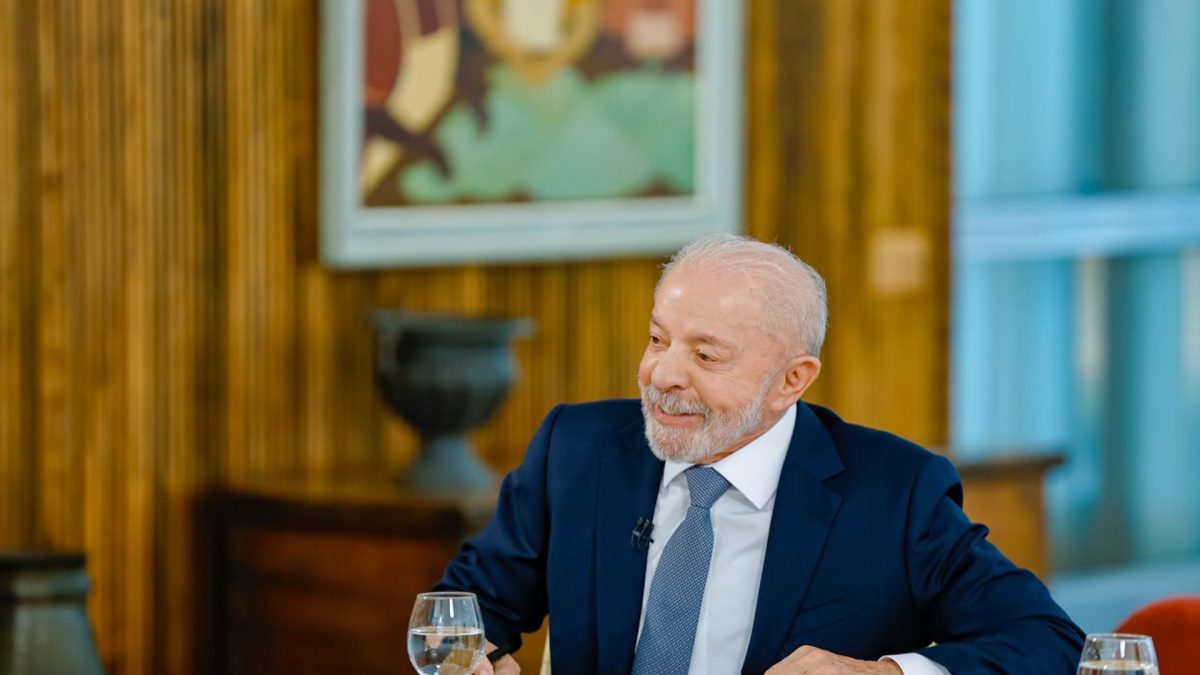 Lula diz que já bebeu whisky se recebeu de Vorcaro e nega conhecimento das mensagens