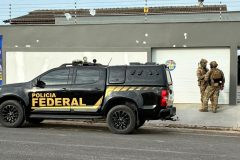 PF cumpre mandados contra candidato a deputado federal por suspeita de milícia e crimes ambientais