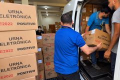 TRE-RR inicia distribuição de urnas eletrônicas para interior de Roraima