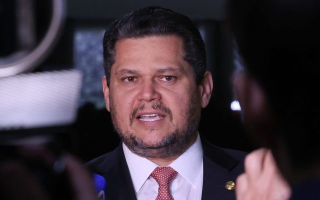 Alcolumbre pauta votação da PEC da Segurança Pública para terça