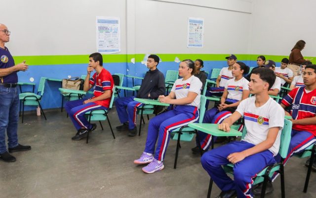 ALERR destaca valorização dos professores com Lei da Semana do Educador