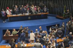 Congresso promulga fim da escala 6×1 após 38 anos