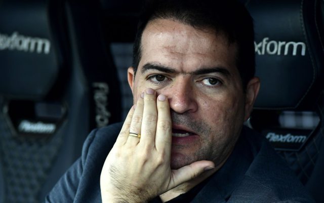 Corinthians anuncia Seedorf como técnico até 2027