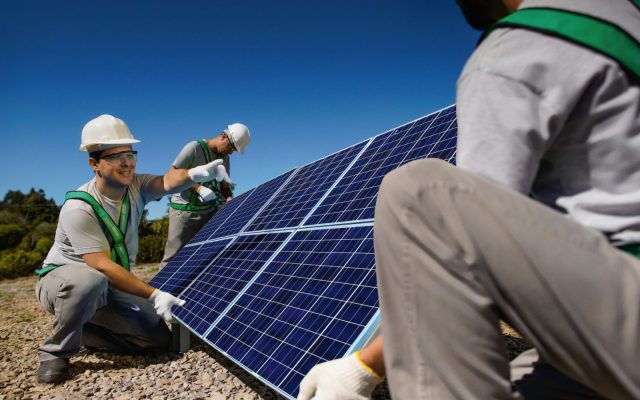 Empresários de energia solar em Roraima denunciam problemas com a Âmbar Energia