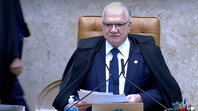 Fachin arquiva cinco investigações de fake news