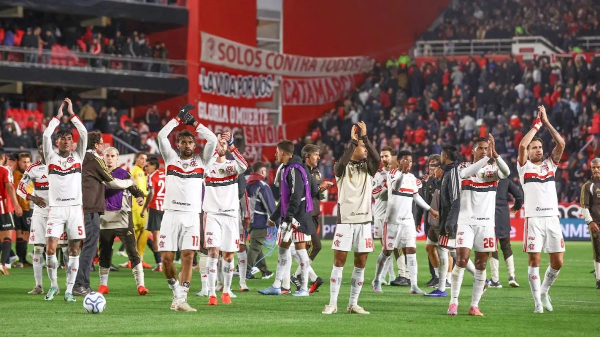 Flamengo segura empate contra Estudiantes na Argentina