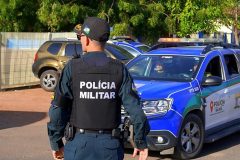 Homem é baleado no pescoço após trio invadir casa no Jóquei Clube