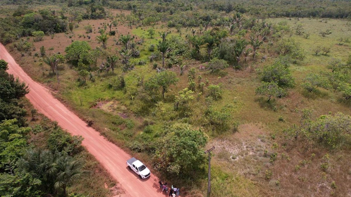 Moradores da Vila Vista Alegre temem perder casas em disputa por terras