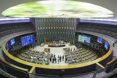 PL elege cinco governadores e 19 senadores no primeiro turno de 2026