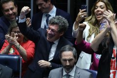 Senado aprova fim da escala 6×1 e jornada de 40 horas