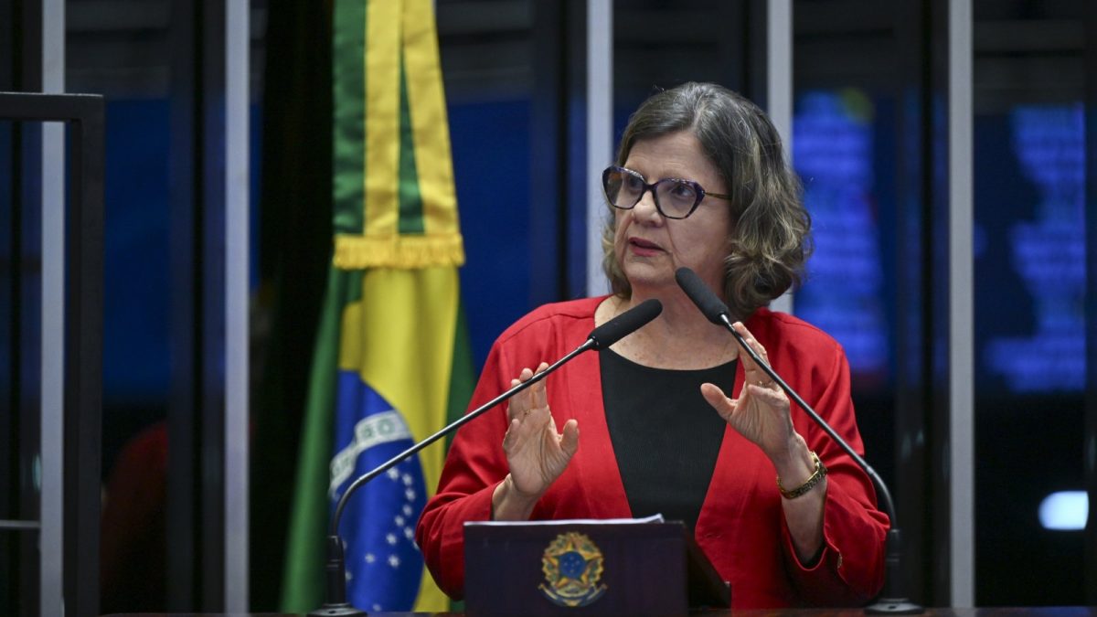 Senado aprova requerimento para votar PEC que acaba com escala 6x1 nesta quarta