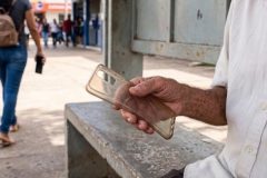 Suspeita de furto de celular de idoso é indiciada em Boa Vista