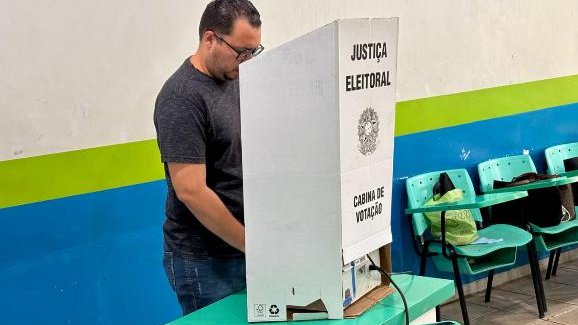 TSE forma maioria para anular votos de Garotinho no RJ